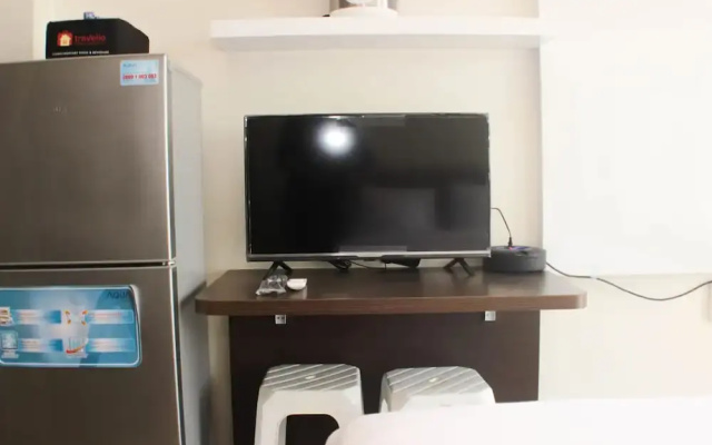 Nice And Elegant Studio Apartment At Mustika Golf Residence