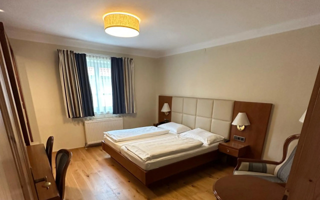 Das Grüne Hotel zur Post