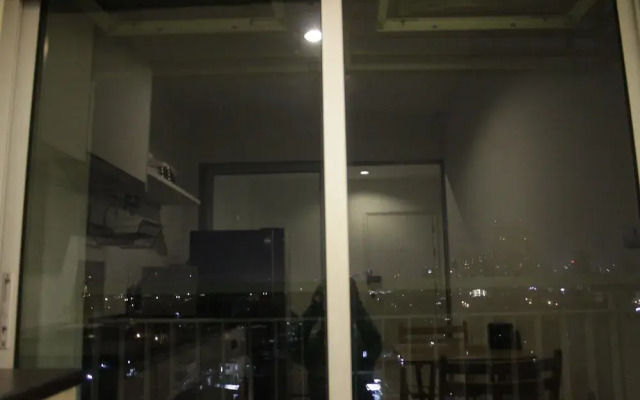 Highrise Cityview Aspire Condo Gym Pool