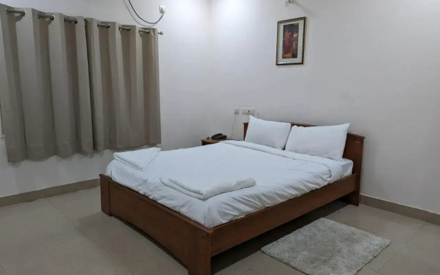 OYO 12459 SilverKey Gachibowli