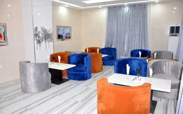 Quince Garden Hotel
