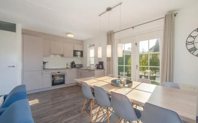 Restyled Villa With Dishwasher, Near the Beach