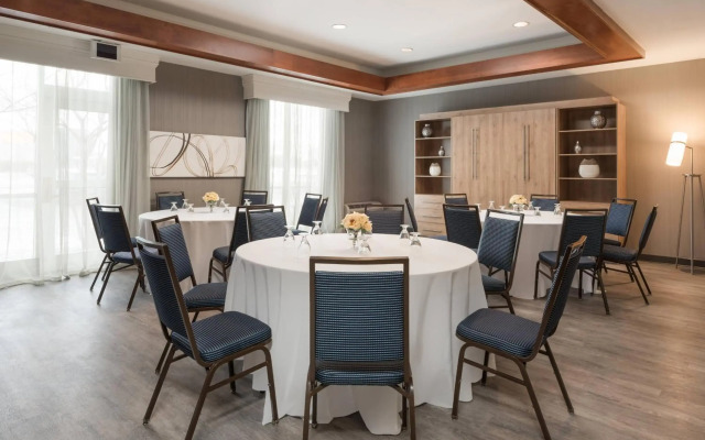 Courtyard by Marriott Toronto Vaughan