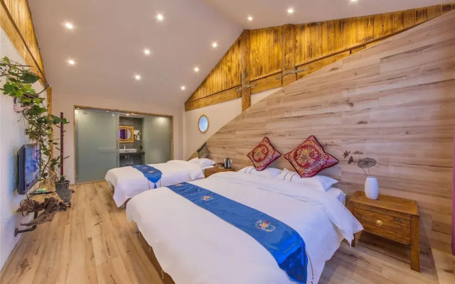 Ling He Boutique Inn