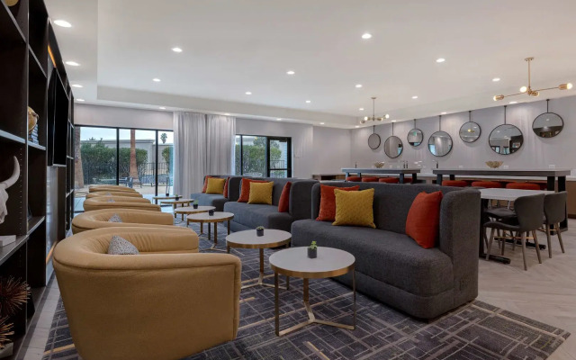 DoubleTree by Hilton Palmdale, CA