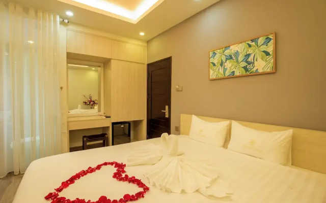 Golden hotel