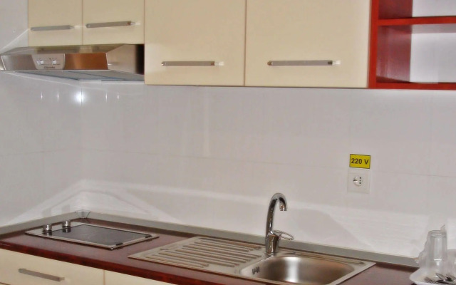 Lira Pacific Aparthotel