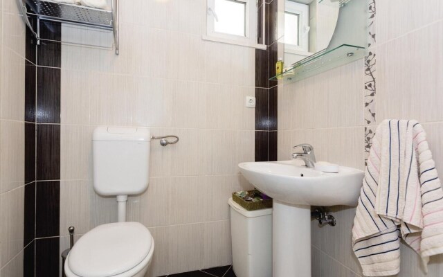 Amazing Home in Palje Brdo With Wifi and 3 Bedrooms