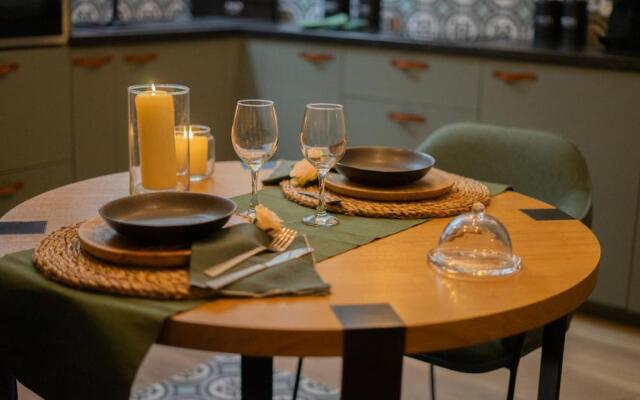 Entre Nous Le Maréchal