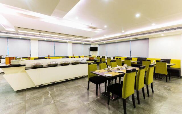 Zo Rooms Lakdi Ka Pul X Road