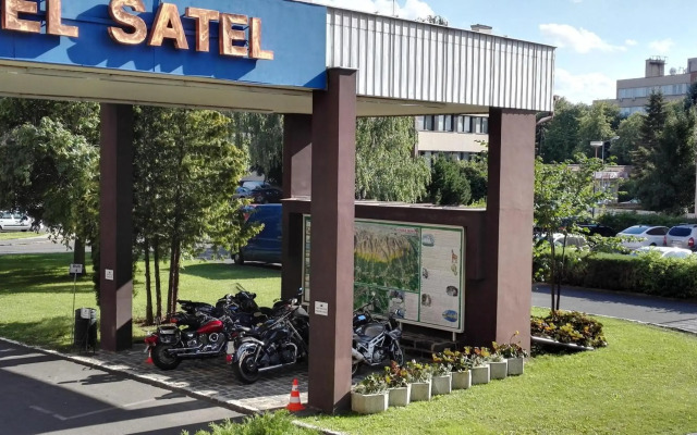 Hotel Satel