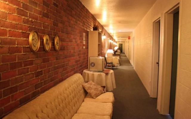 Auberge Motel Le Pigeonnier