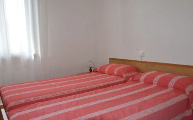 Spacious Apartment Close to the Beach - Beahost