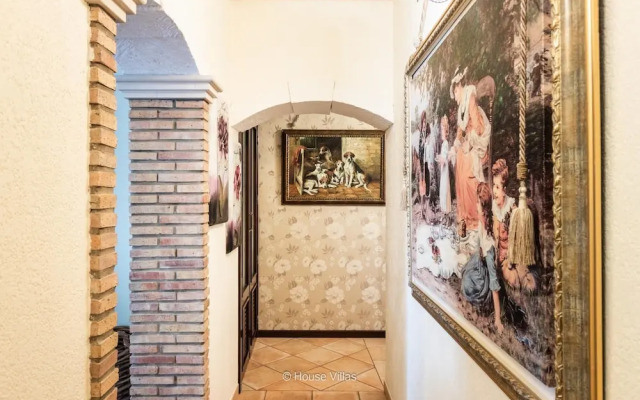 Luxury Garden in Gallina