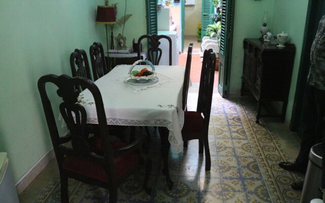Wenchris House