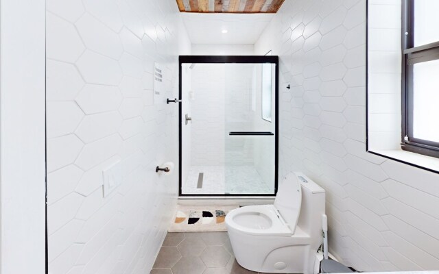 Villa Camila 5BR Luxury Home with Pool