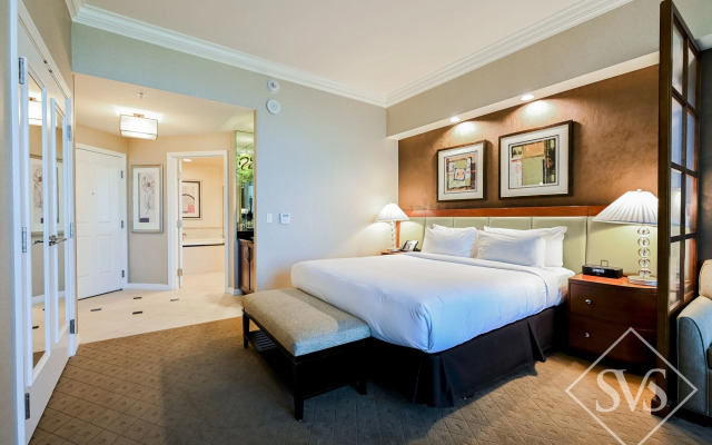 StripViewSuites at Signature