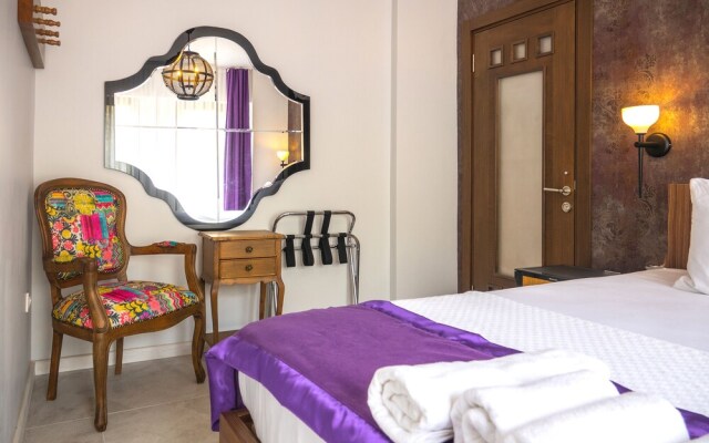 Ege Hotel