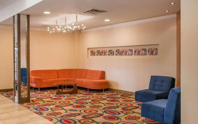 Quality Inn Winnipeg