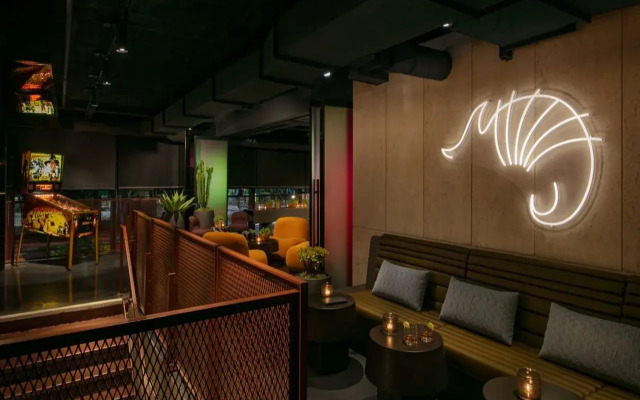 Moxy Downtown Los Angeles