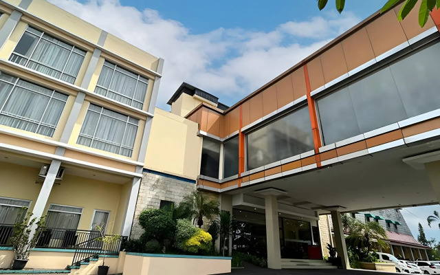 Parkside Mandarin Hotel Pekalongan