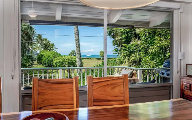 Hale Naninoa 5 Bedroom Home by RedAwning
