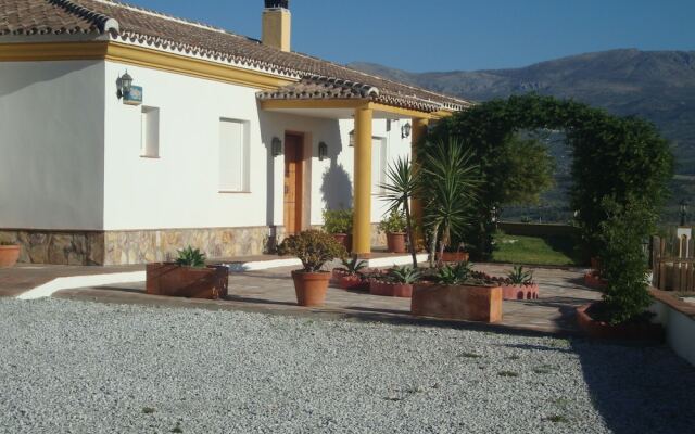 Malaga 101487 4 Bedroom Villa By Mo Rentals