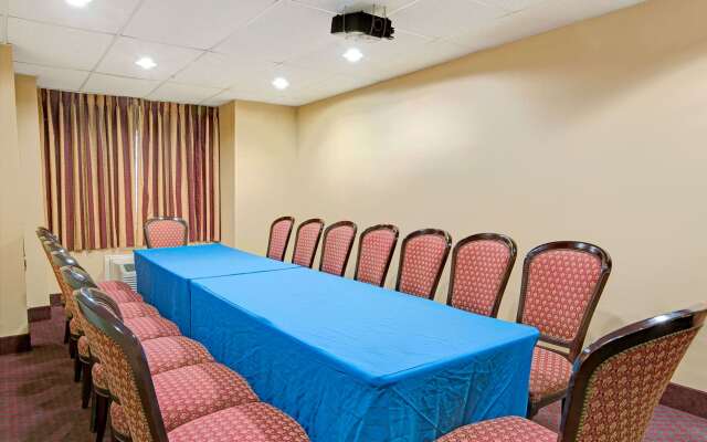 Microtel Inn & Suites by Wyndham Raleigh