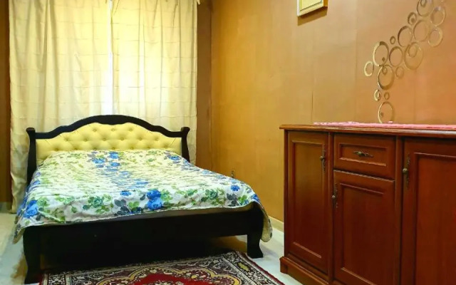 Apartment Ushakova 16