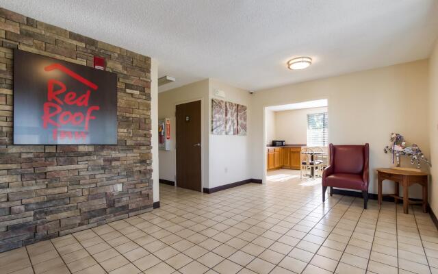 Red Roof Inn Shelbyville