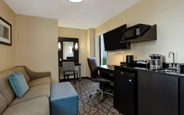 Embassy Suites by Hilton Niagara Falls Fallsview