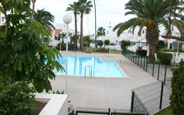 Bungalow in Las Americas
