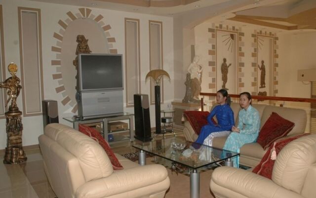 Ho Phong Hotel