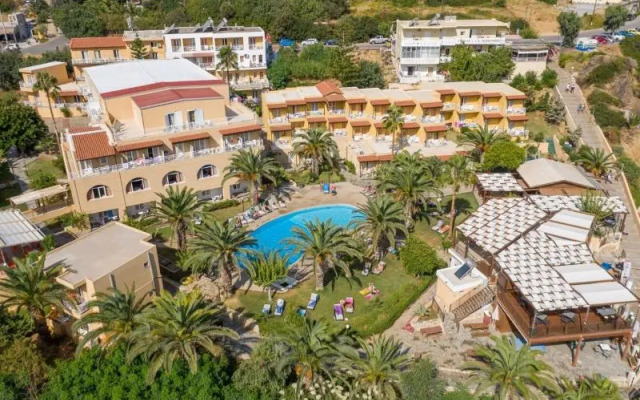 Kalamaki Property Talea Beach