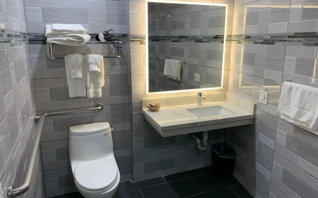 Mirage Inn and Suites