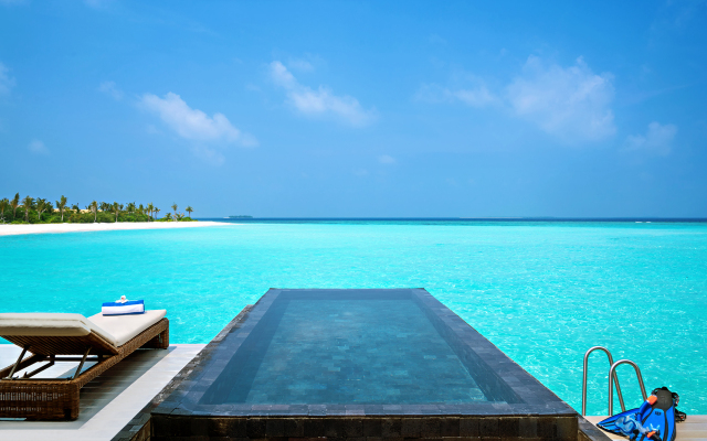 Mövenpick Resort Kuredhivaru Maldives