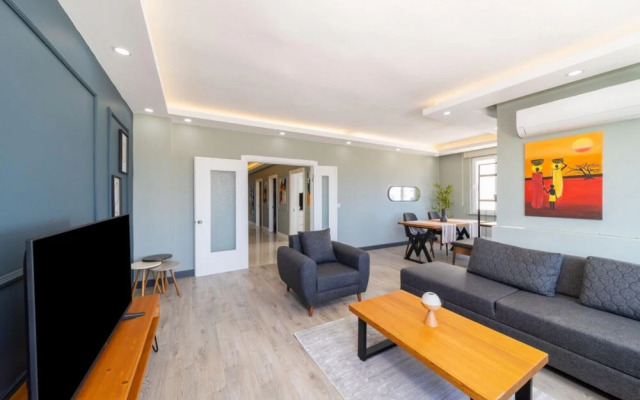 Flat with Walking Distance to Beach in Antalya