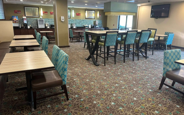 Wingate by Wyndham Harrisburg Near Hershey