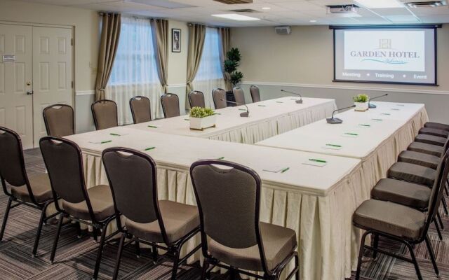 Gibsons Garden Hotel