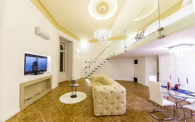 Enzo Capo Luxury Suites