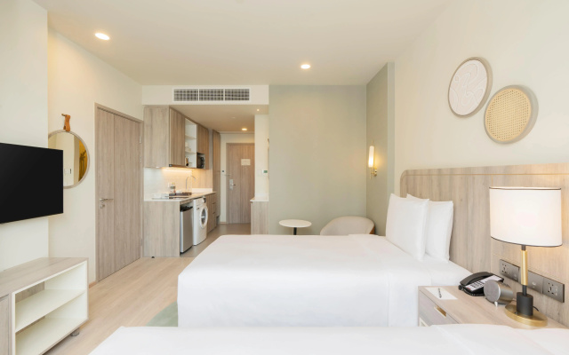 Staybridge Suites Bangkok Sukhumvit by IHG