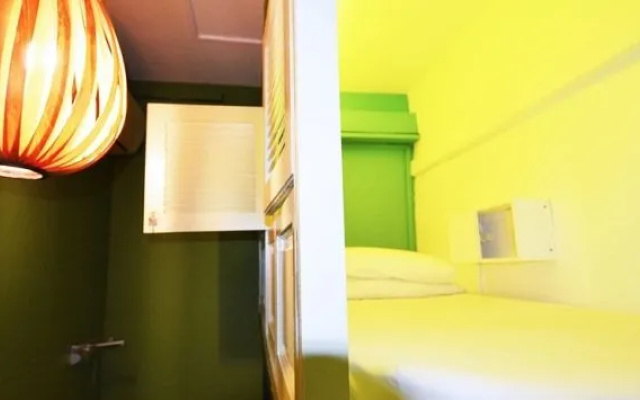 5Footway.Inn Project Bugis – Guest Rooms – Singapore