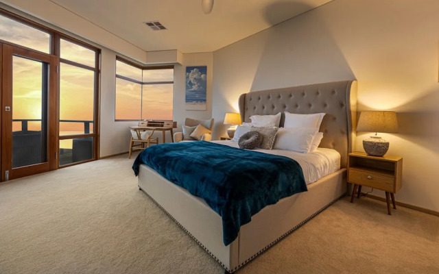 Unwind Seascape at Tennyson Beach