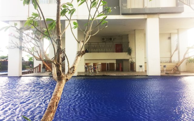 Prime Location Studio Apartment at Elpis Residence near Ancol