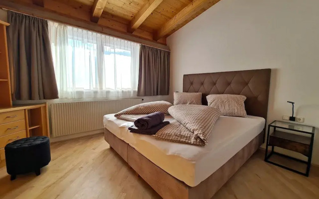 Chalet Leutasch With Ski Trail & Mountain Views