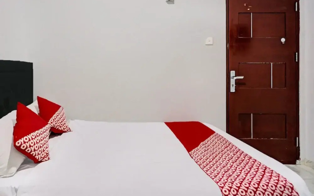 OYO 92524 dCost Homestay