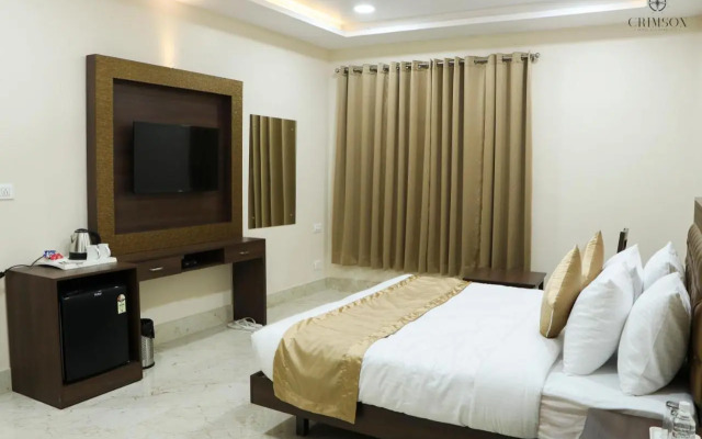 Crimson Hotel & Banquets