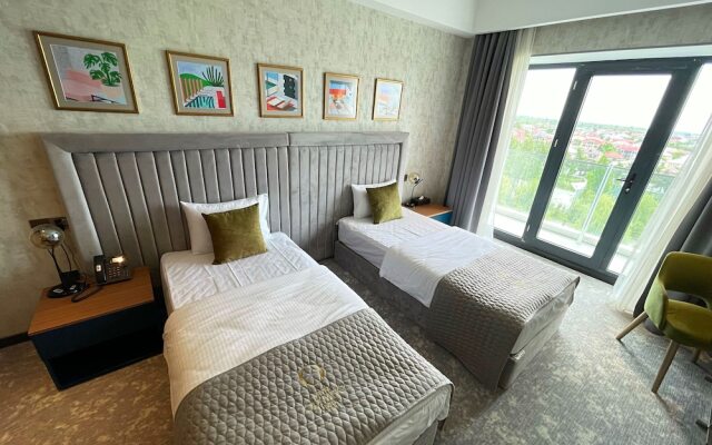 Arena Grand Hotel