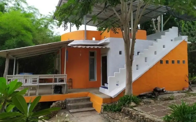 Baan Din Camp and Art Suanphueng