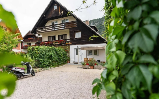 Studio Maria with Free Parking